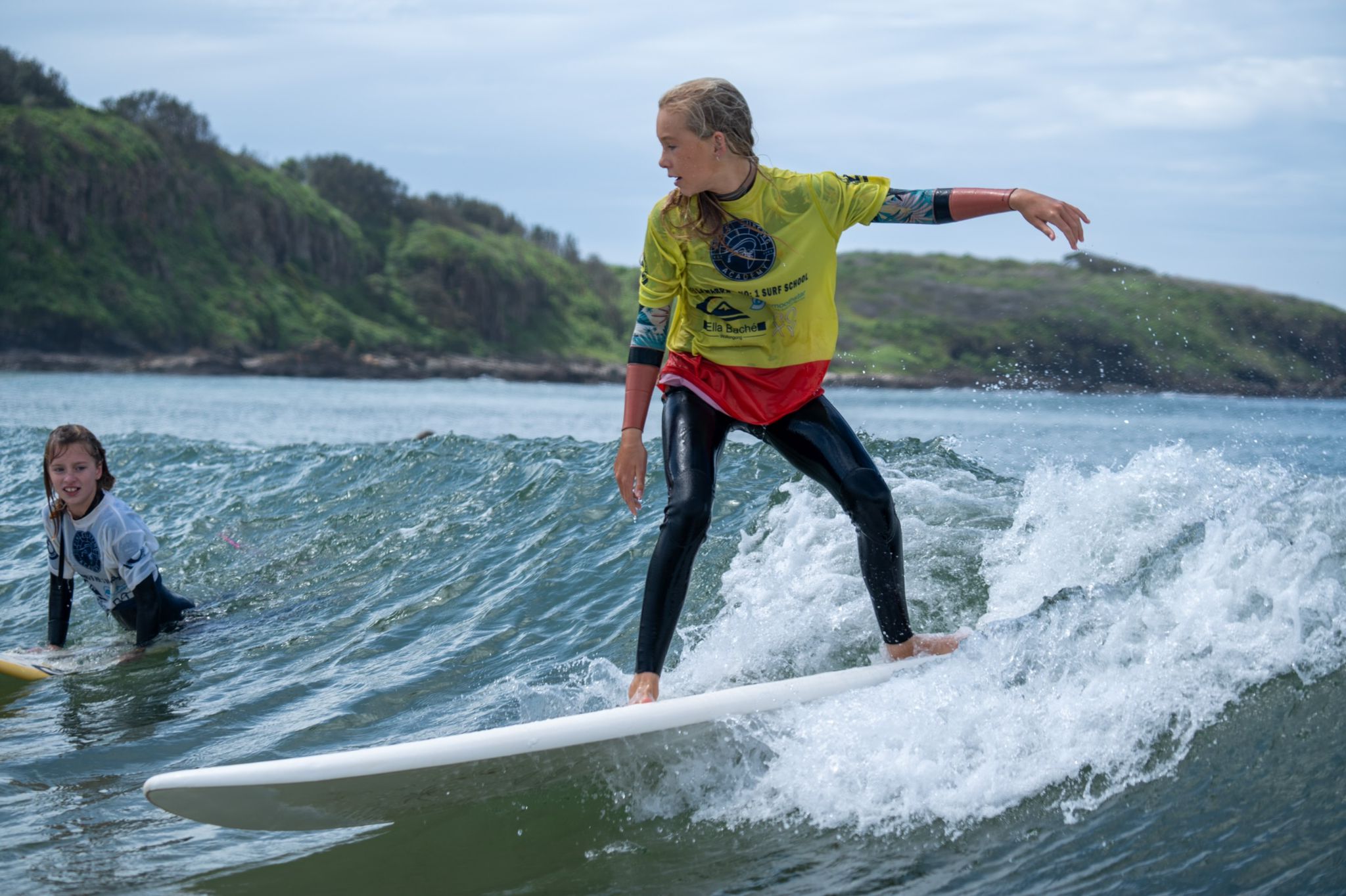 GIRLS SURFING DAY