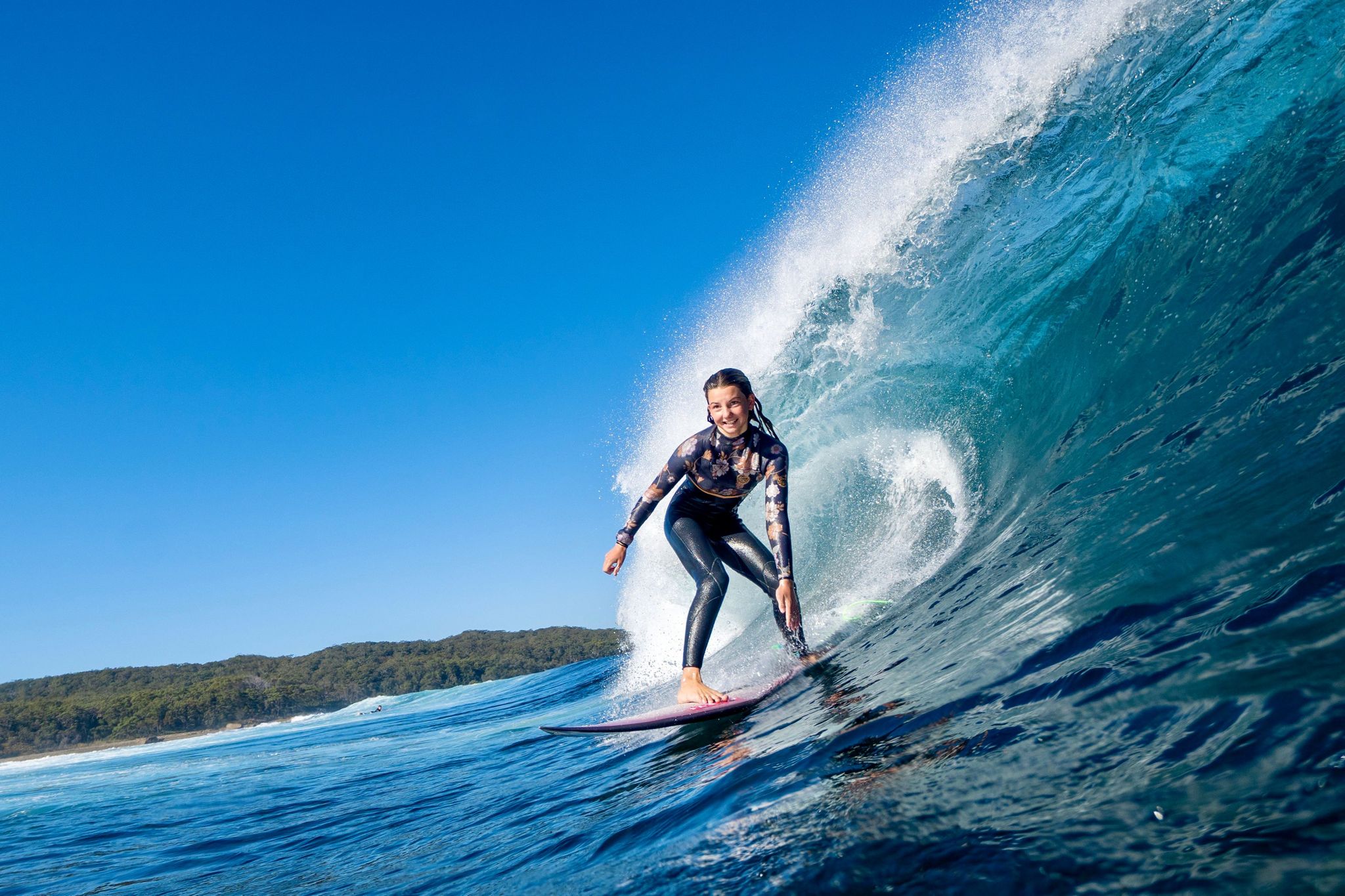 GIRLS SURFING DAY